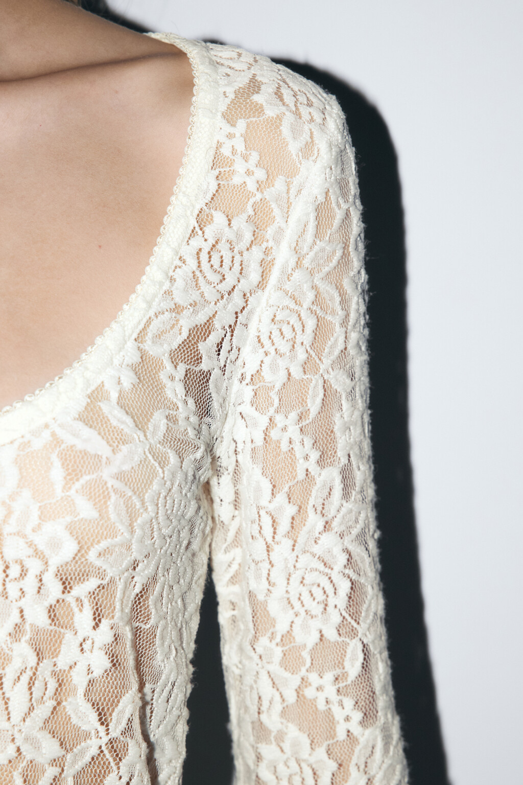 Блузка-лонгслив домашняя кружевная - цвет ванильный - 6