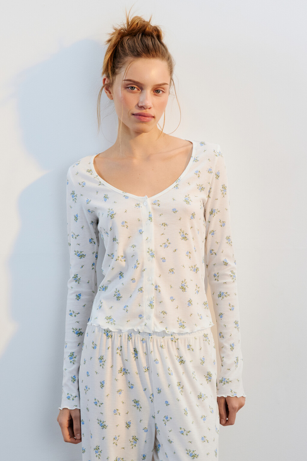 Лонгслив домашний на пуговицах в рубчик - цвет голубой - 2