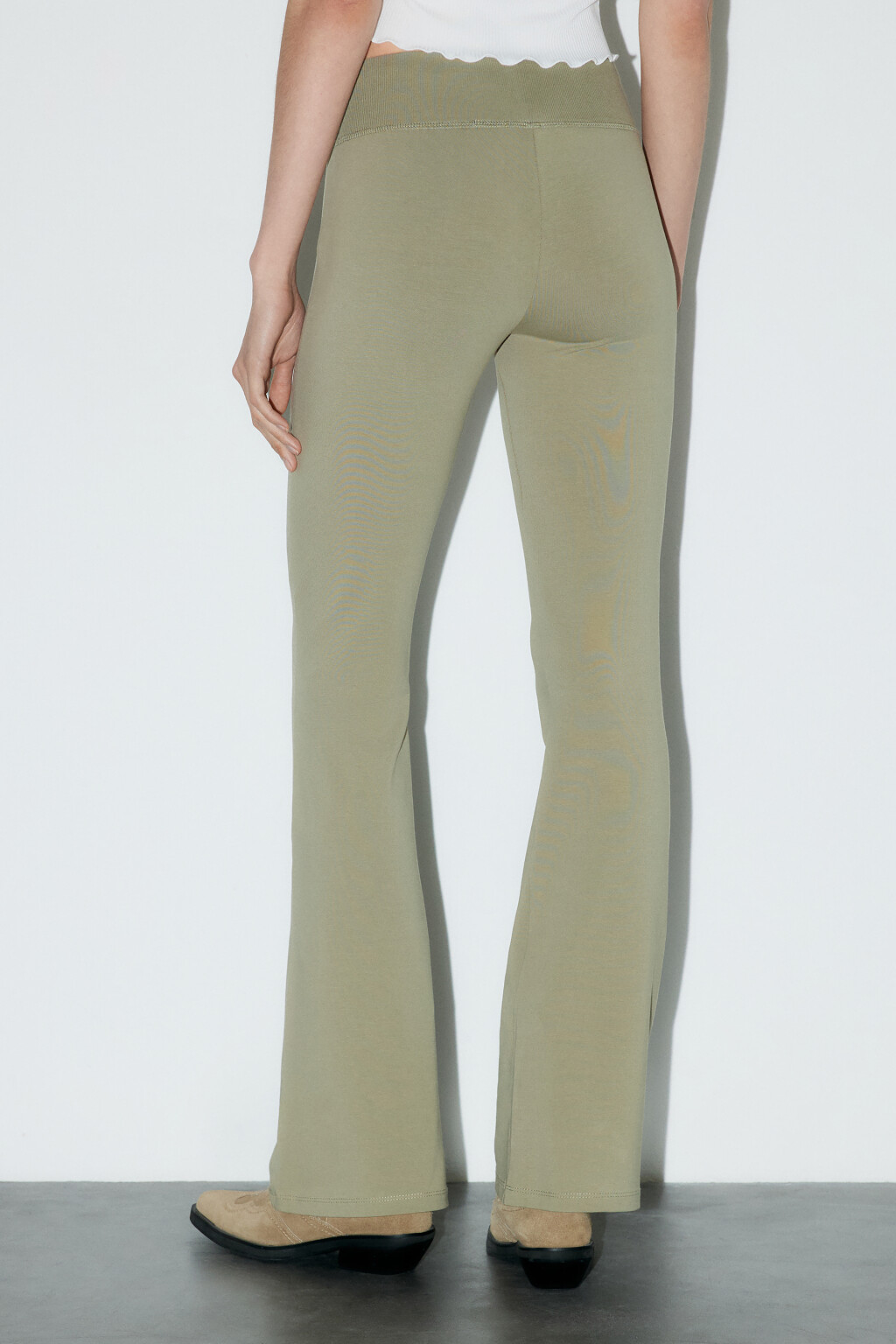 Брюки клеш трикотажные - цвет зеленый - 3