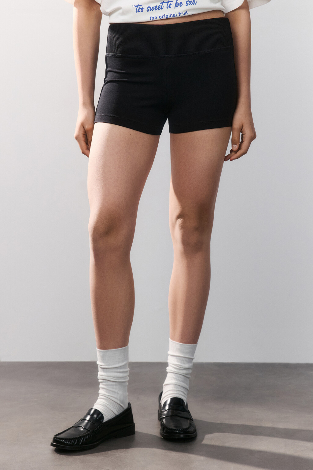 Шорты-велосипедки с широким поясом - цвет черный - 2