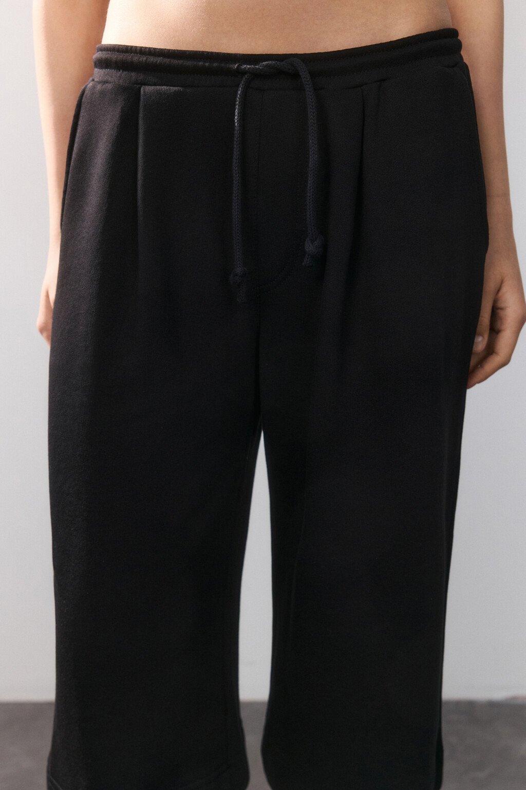 Шорты-бермуды трикотажные из футера - цвет черный - 5