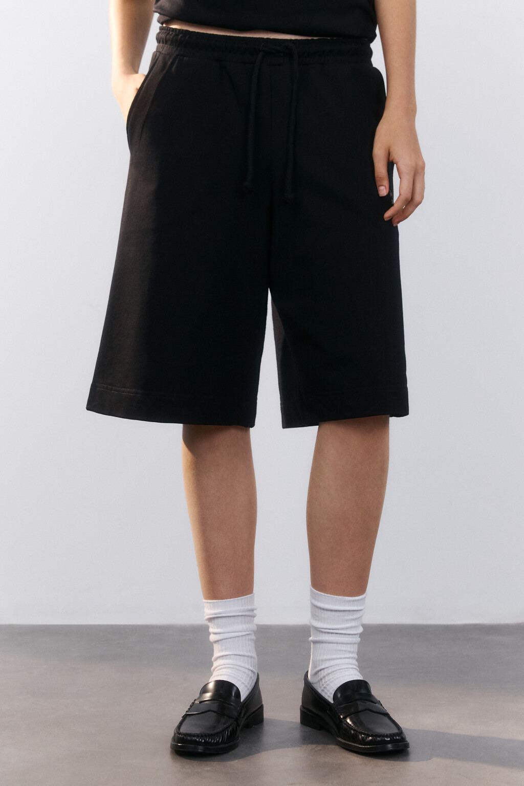 Шорты трикотажные с принтом - цвет черный - 2