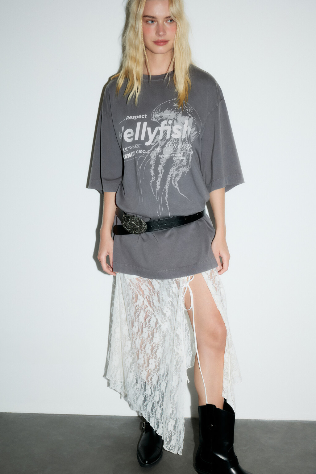 Платье-футболка oversize вареное с принтом - цвет серый - 1