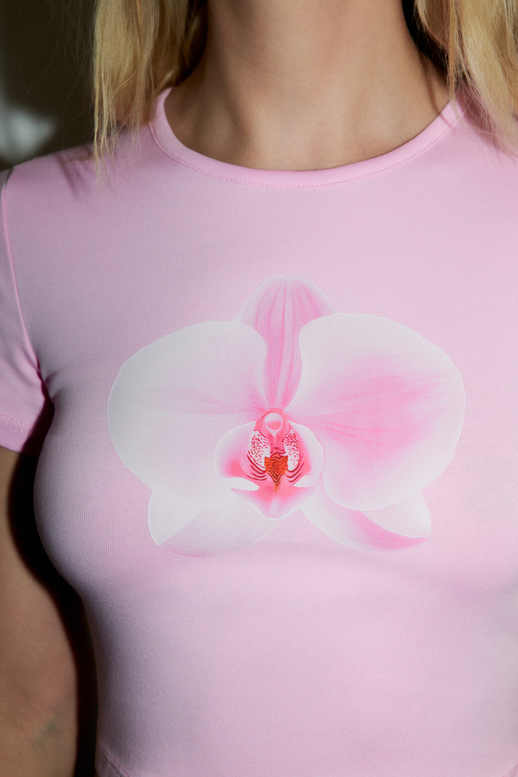 Футболка-топ укороченная с принтом - цвет розовый - 5