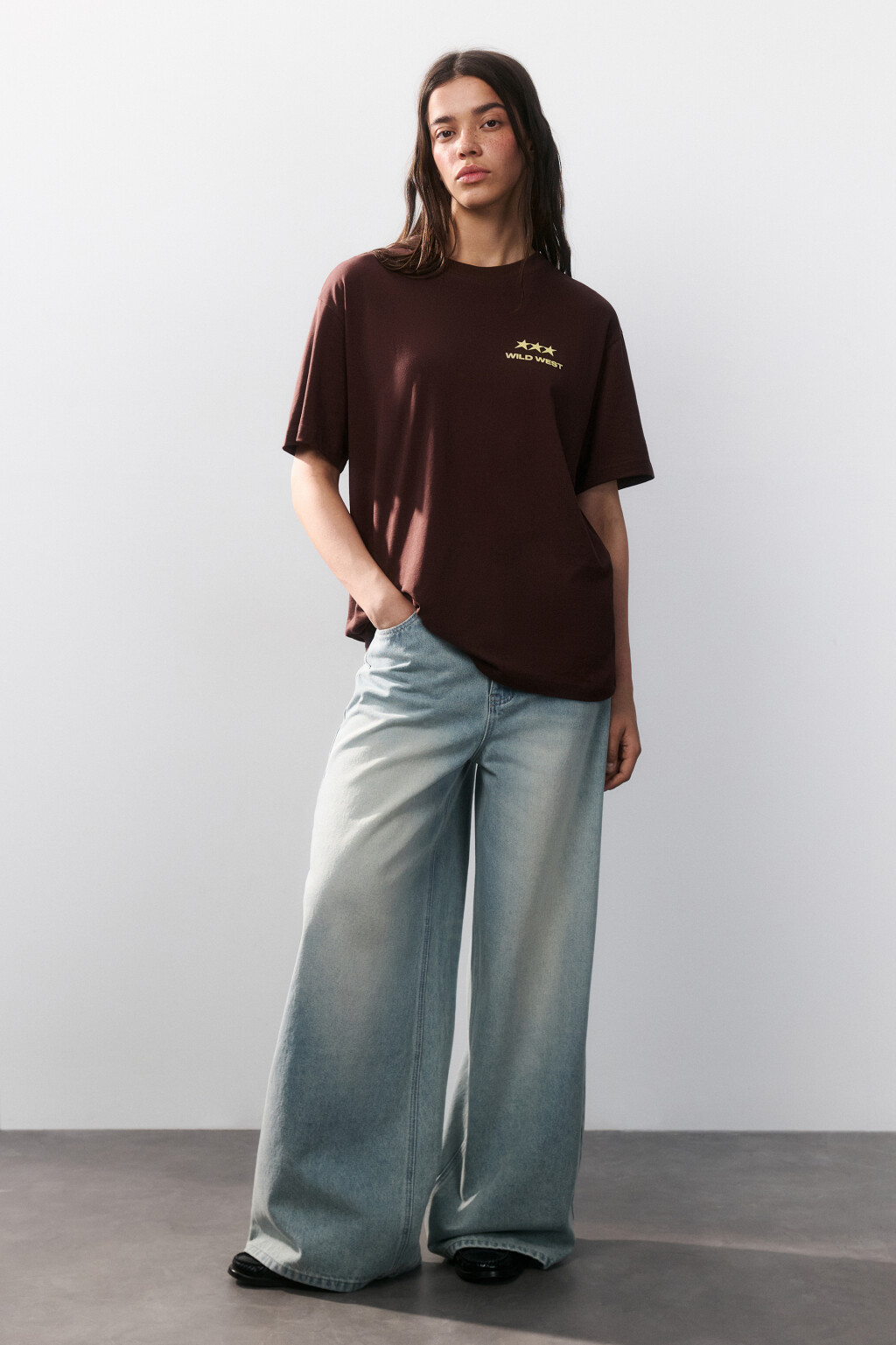 Футболка oversize с принтом - цвет коричневый - 4