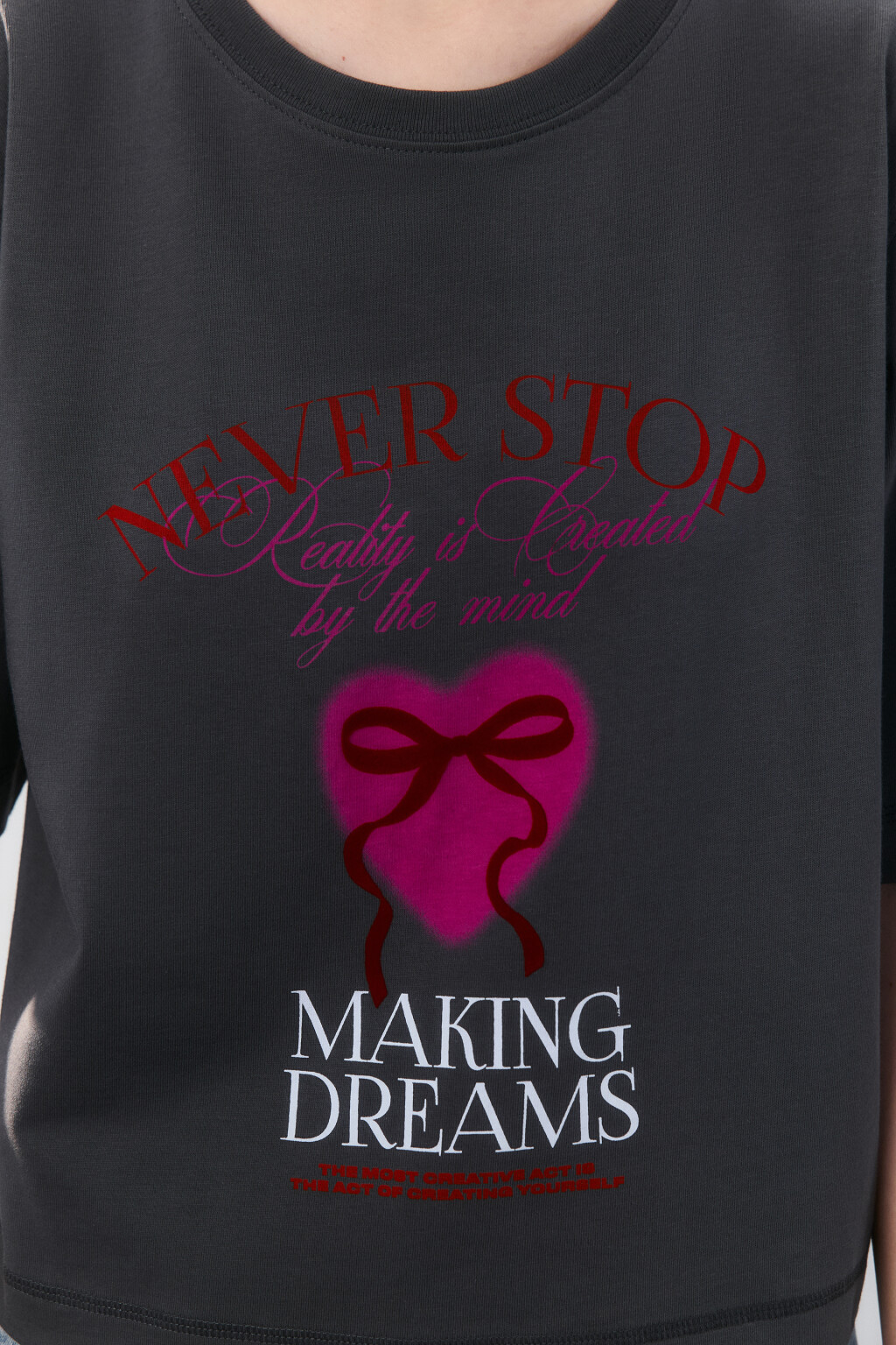 Футболка oversize укороченная с принтом - цвет серый - 5