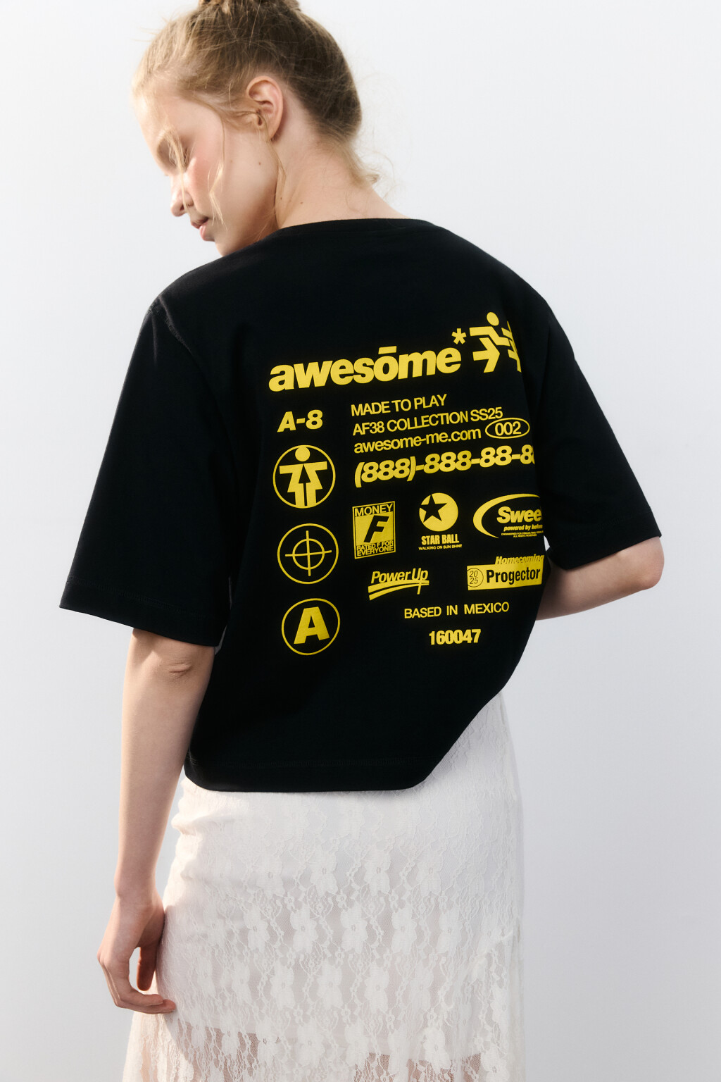 Футболка oversize укороченная с принтом - цвет черный - 1