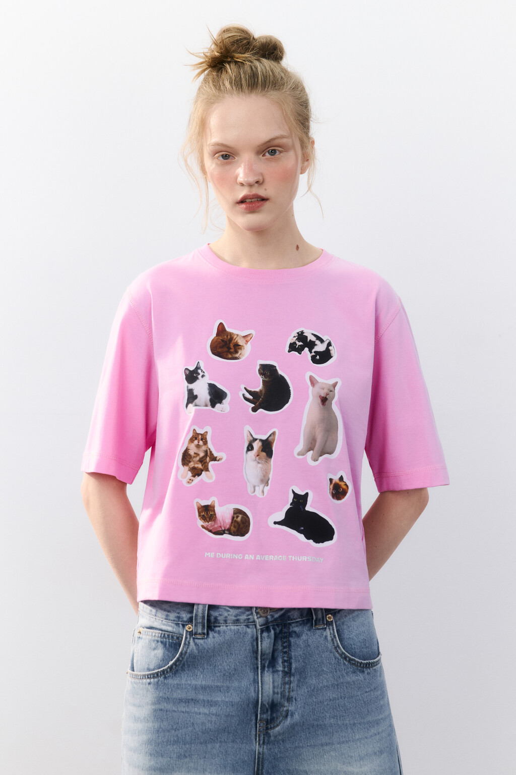 Футболка oversize укороченная с принтом - цвет розовый - 2