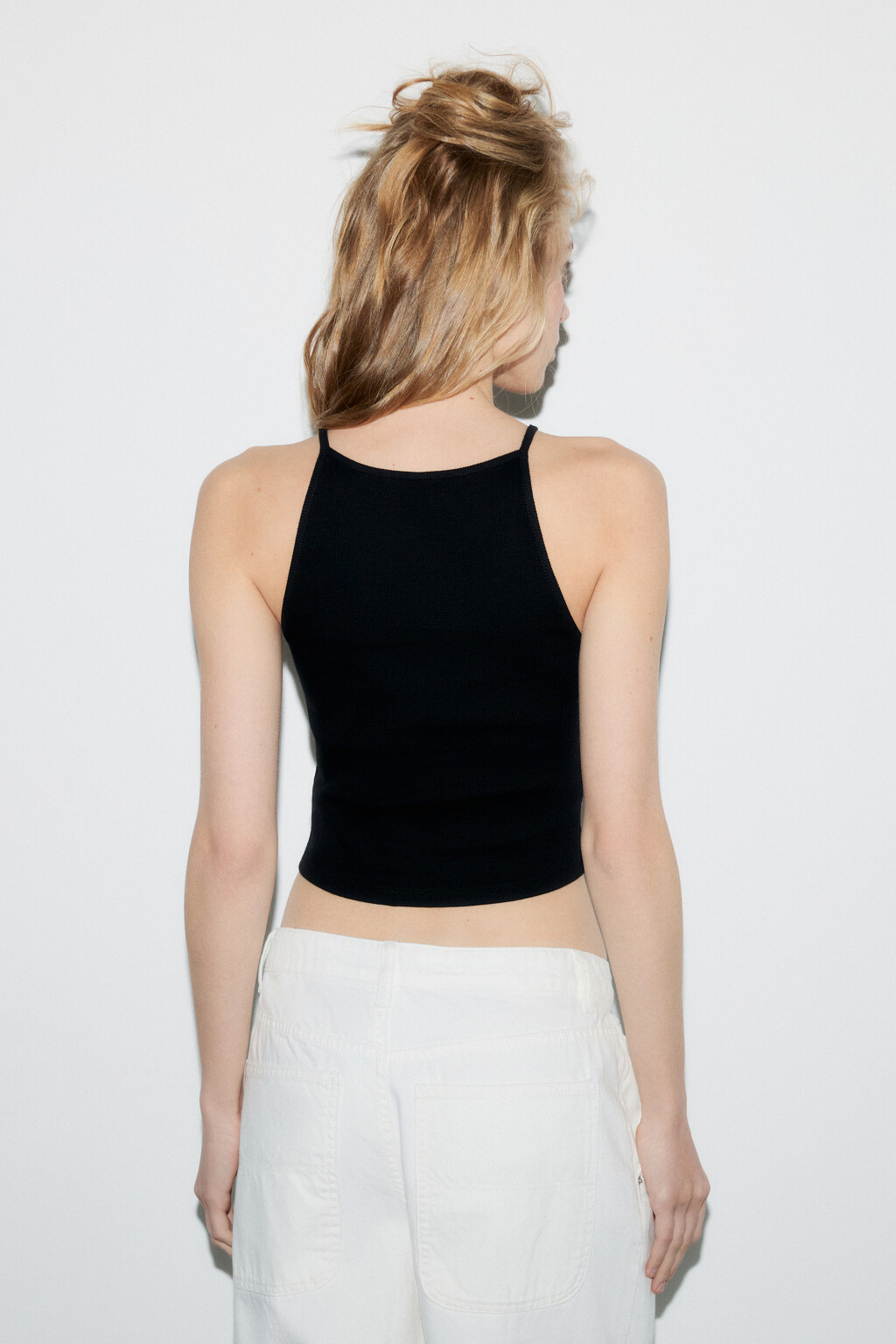 Майка-топ в рубчик с декором - цвет черный - 5