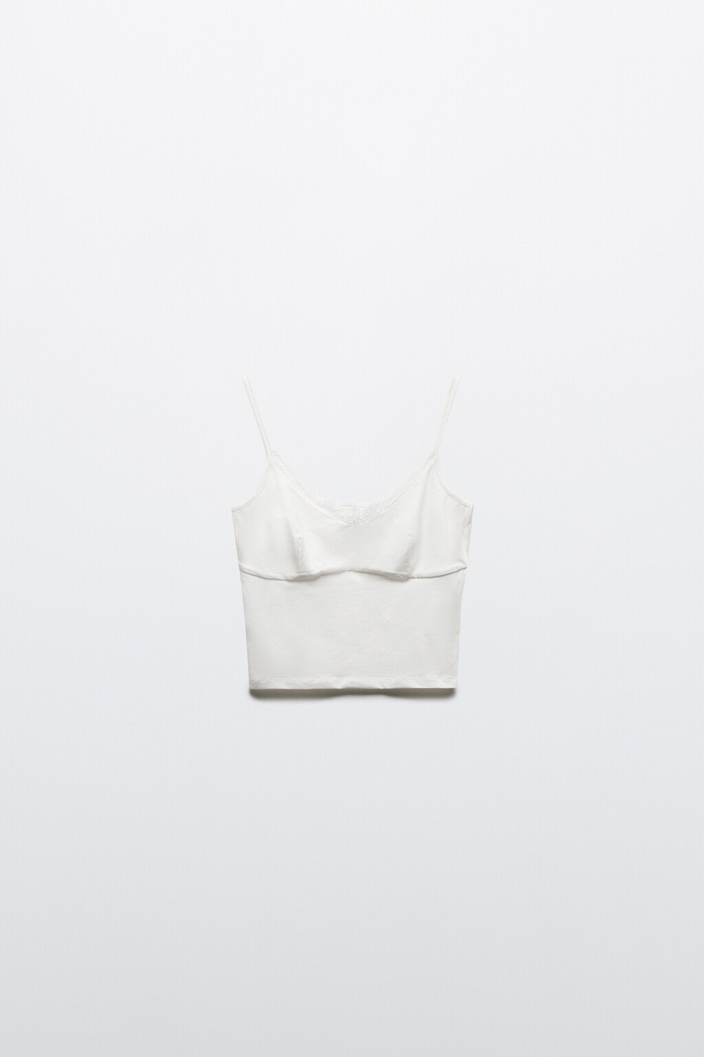 Топ-майка на тонких бретелях с кружевом - цвет белый - 8