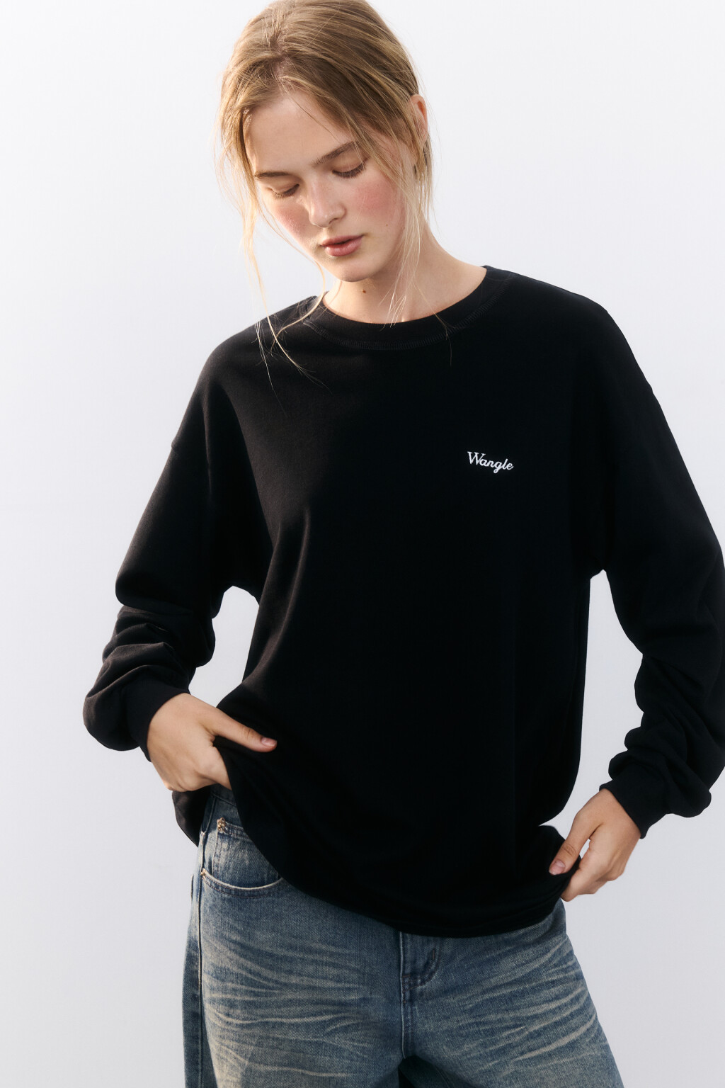 Лонгслив хлопковый с вышивкой - цвет черный - 1