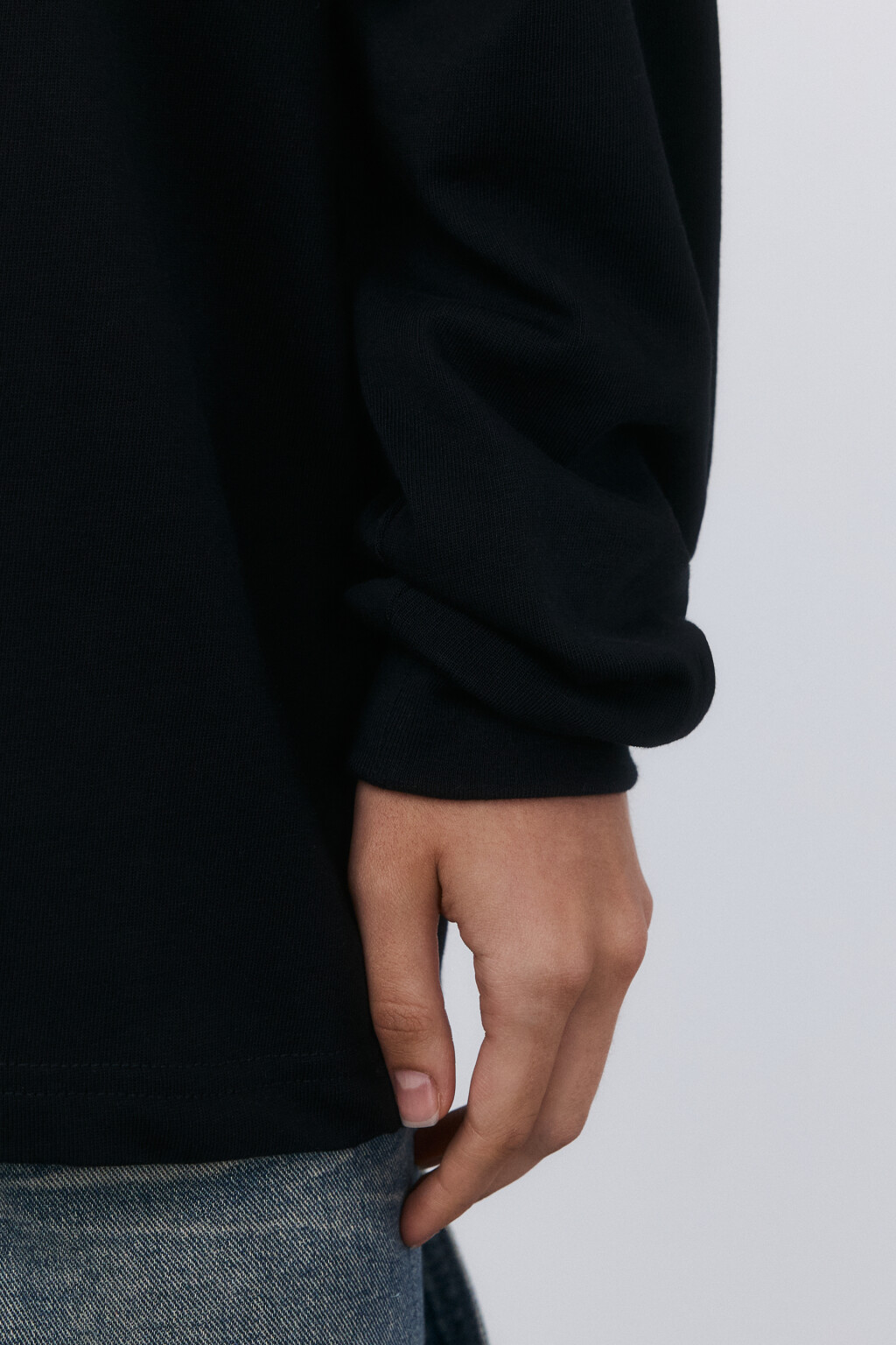 Лонгслив хлопковый с вышивкой - цвет черный - 6