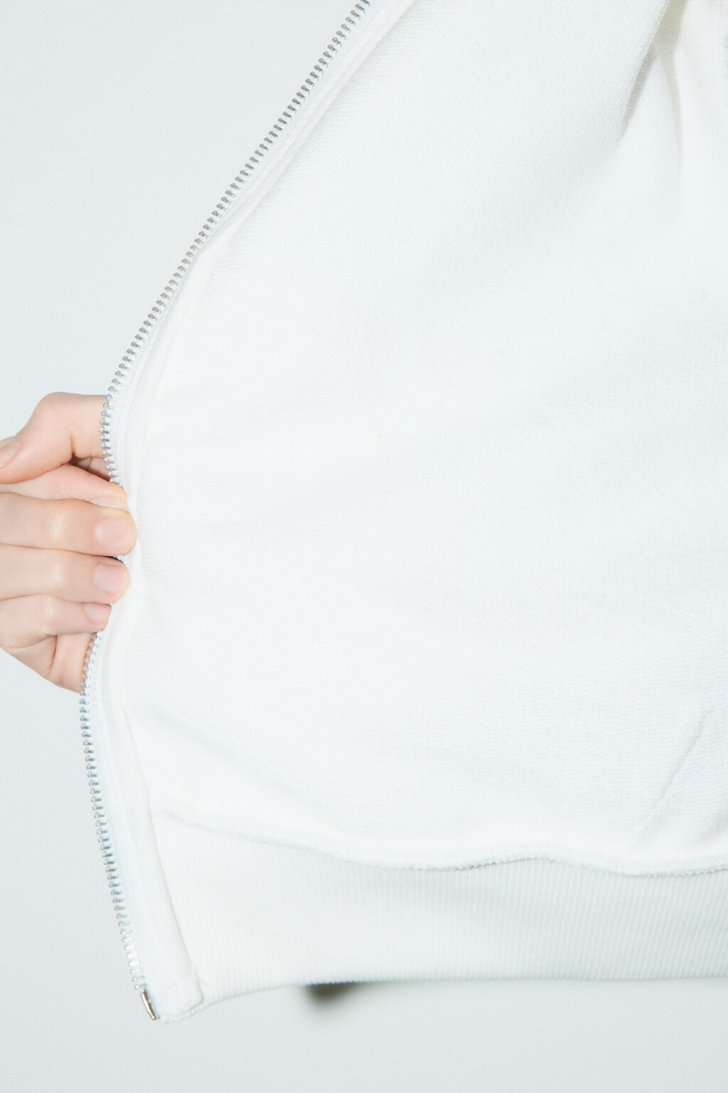 Худи-зипка укороченная с капюшоном - цвет молочный - 7