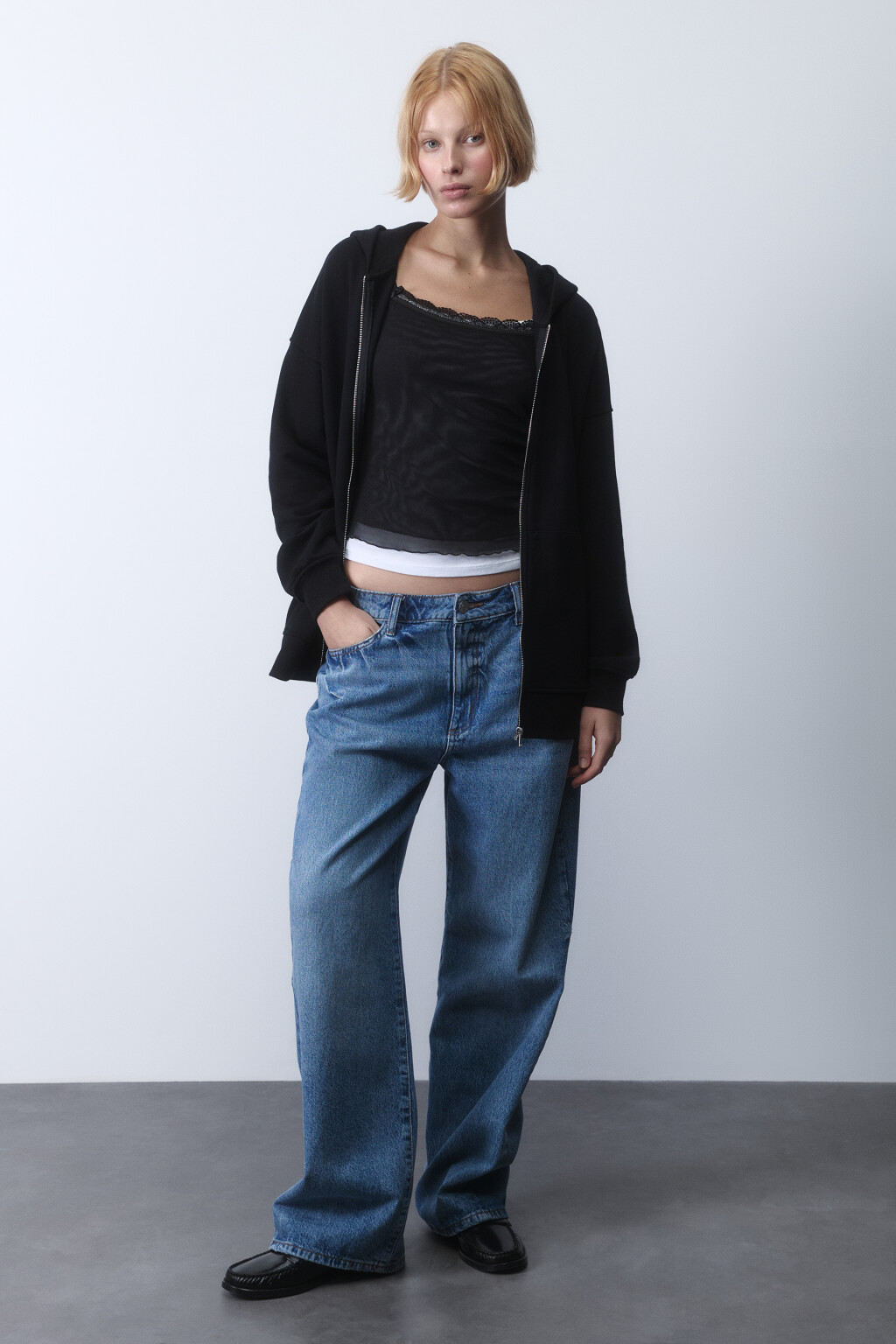 Худи-зипка oversize из футера с капюшоном - цвет черный - 4