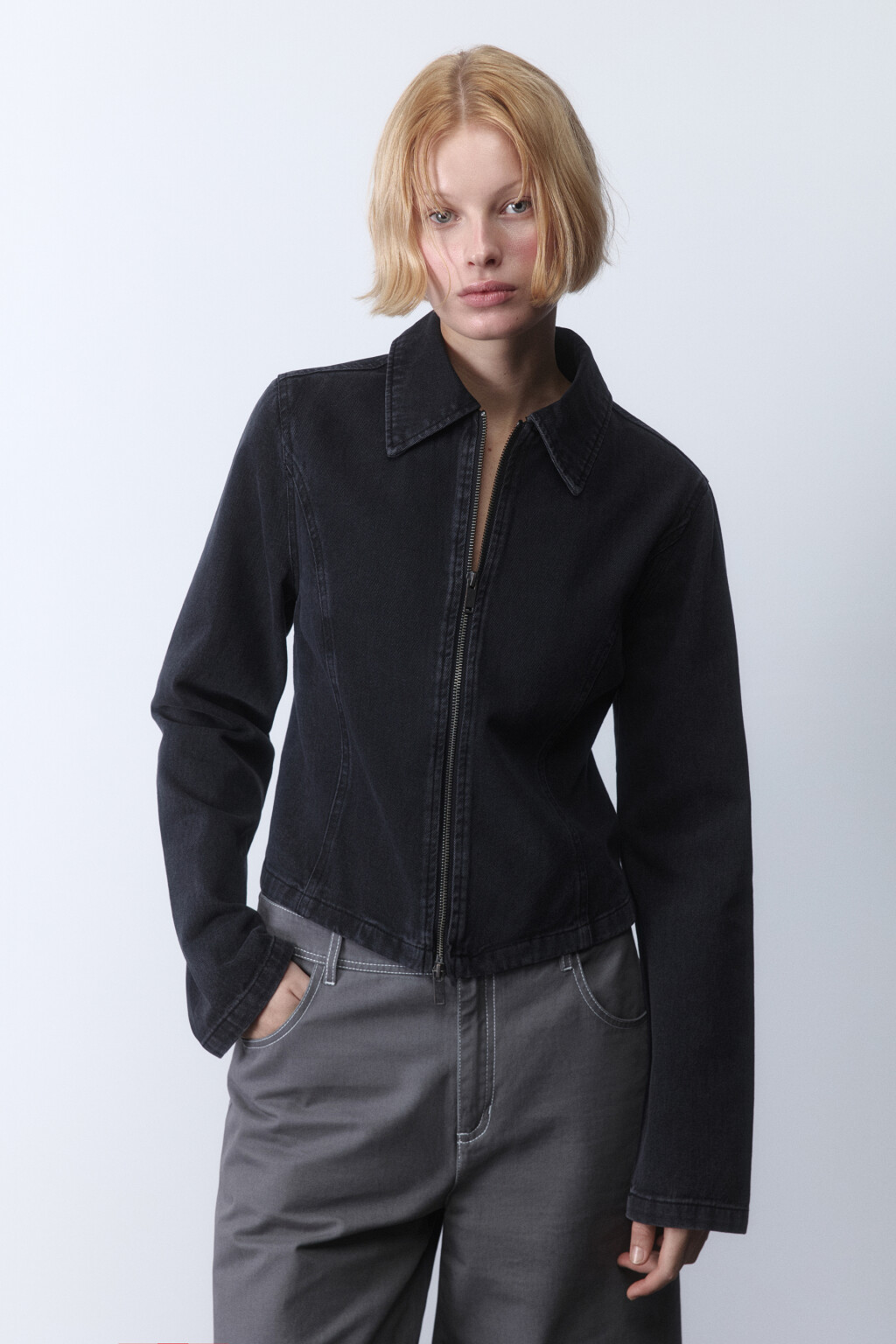 Куртка джинсовая укороченная на молнии - цвет серый - 3