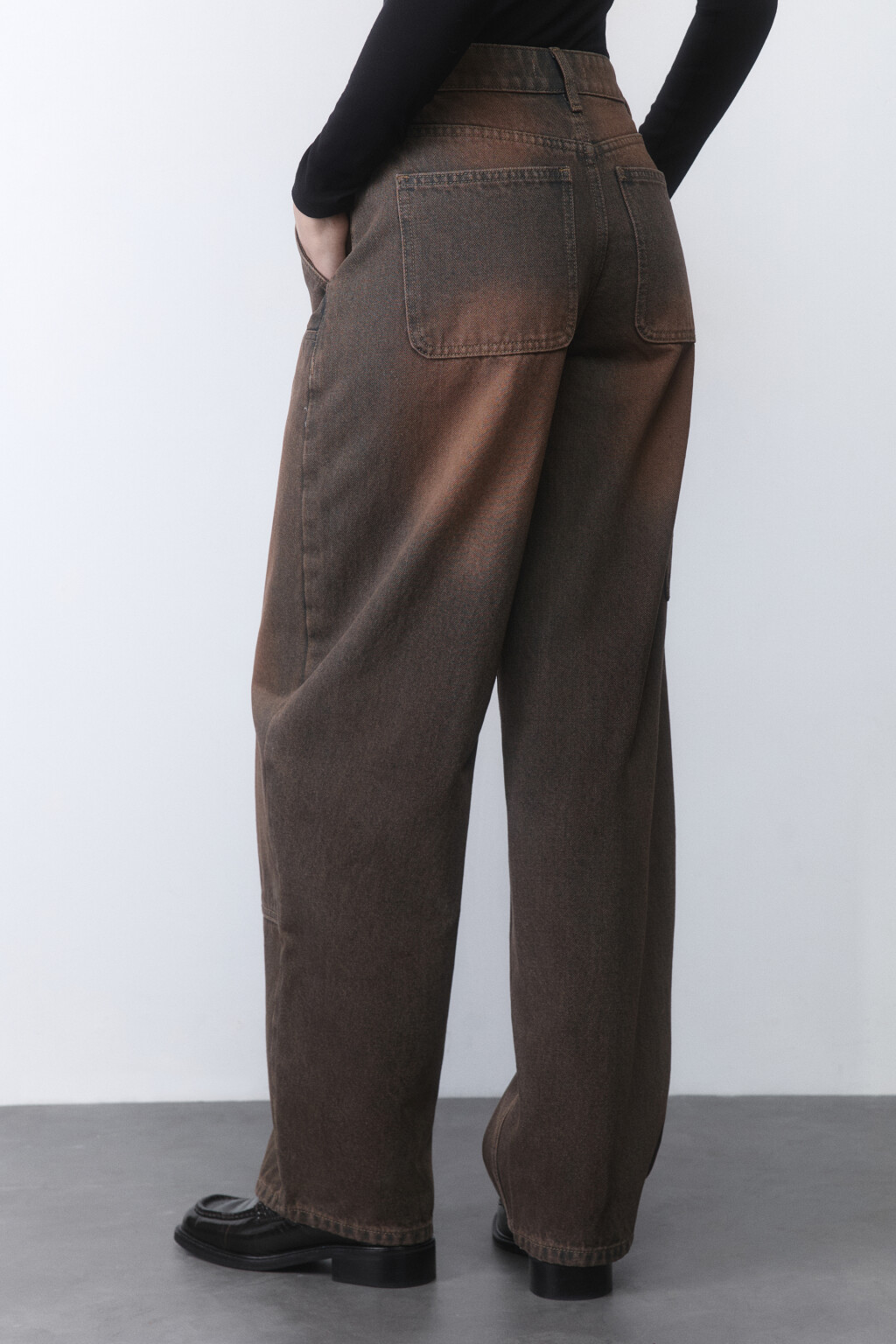 Джинсы cargo fit с накладными карманами - цвет голубой - 2