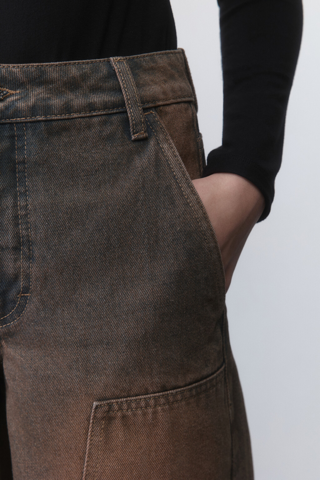 Джинсы cargo fit с накладными карманами - цвет голубой - 5