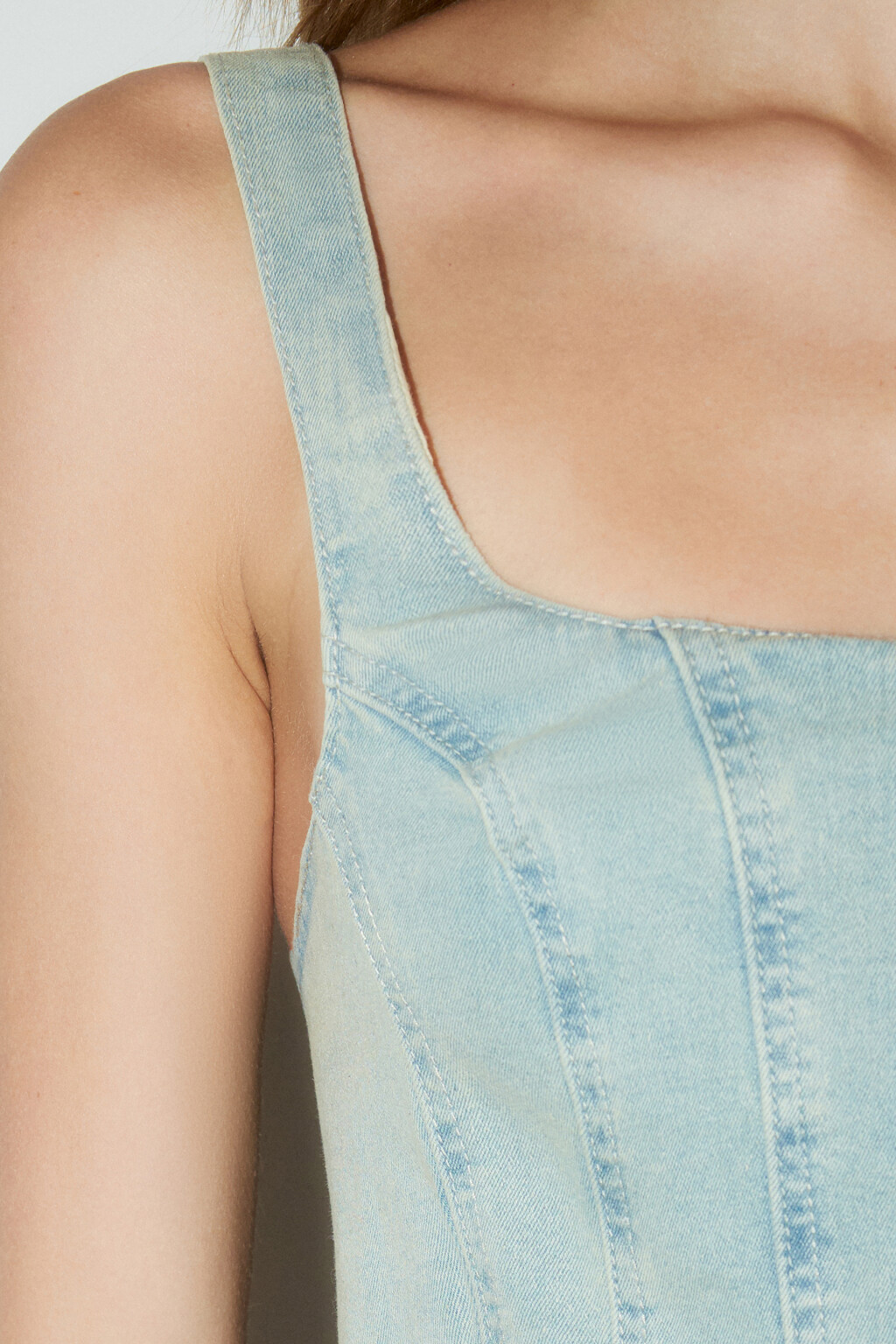 Топ джинсовый на широких бретелях - цвет синий - 7