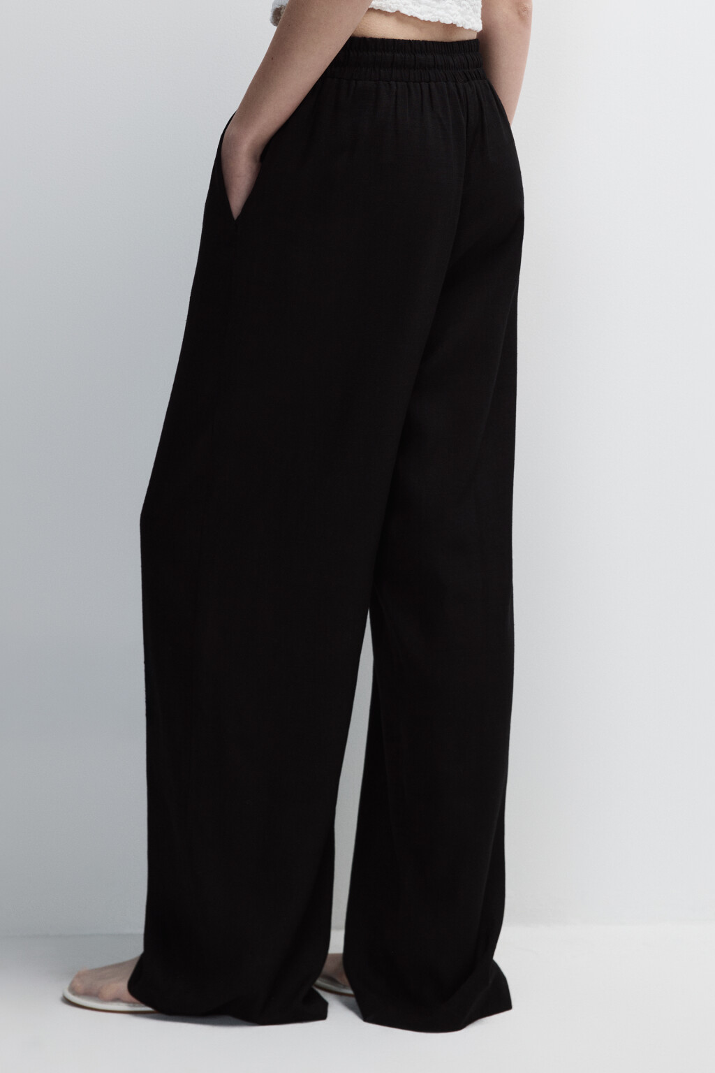 Брюки широкие из вискозы и льна - цвет черный - 3