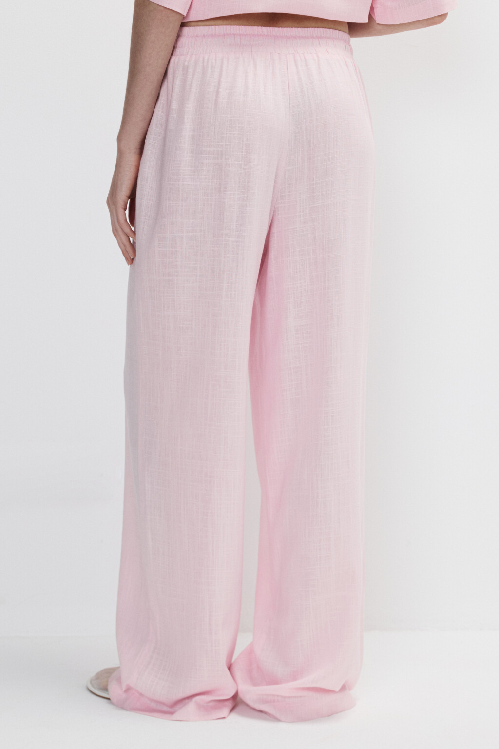 Брюки широкие из вискозы и льна - цвет розовый - 4
