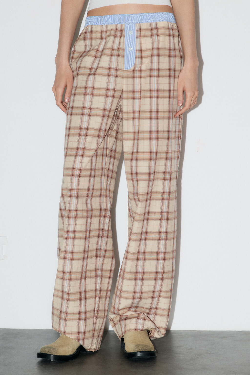 Брюки в клетку с бельевым поясом - цвет бежевый - 2