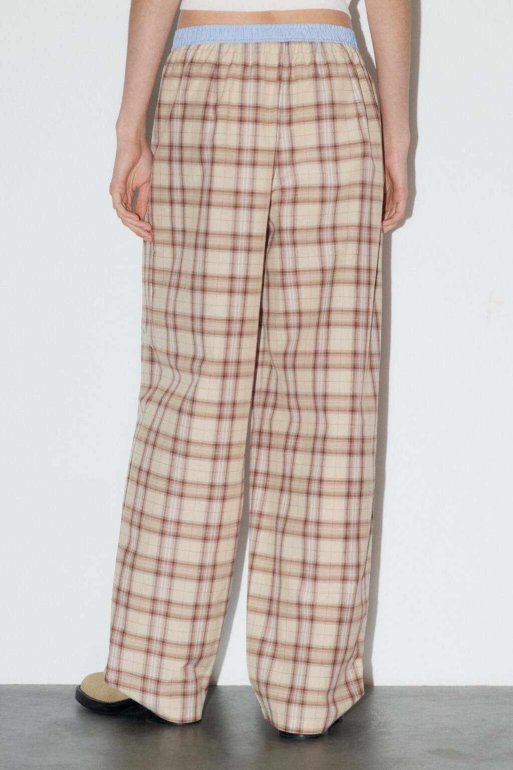 Брюки в клетку с бельевым поясом - цвет бежевый - 3