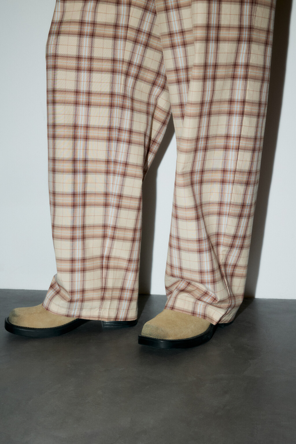Брюки в клетку с бельевым поясом - цвет бежевый - 6