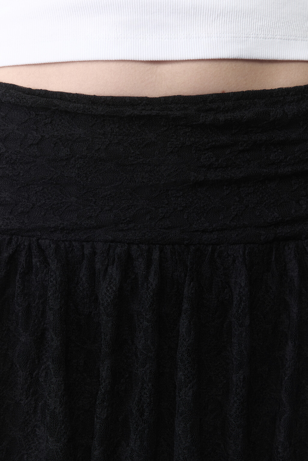 Юбка мини кружевная с асимметричным воланом - цвет черный - 5