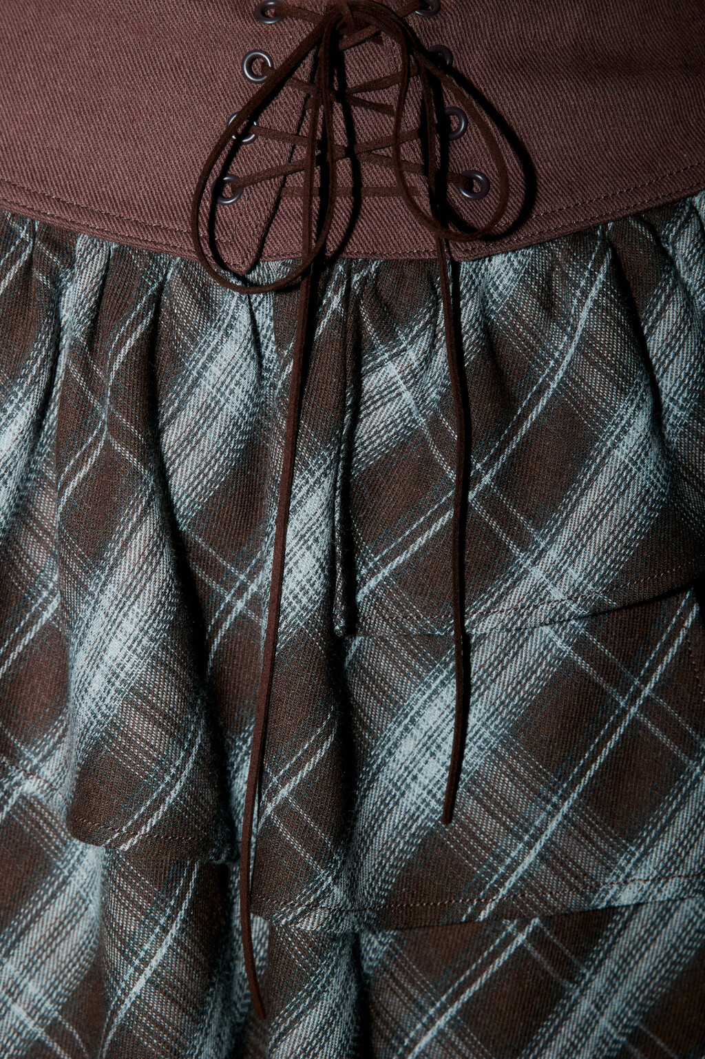 Юбка-шорты с воланами и шнуровкой - цвет коричневый - 5