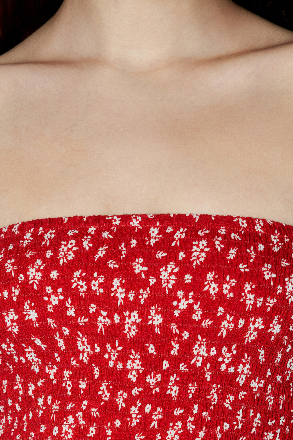 Платье-бандо мини вискозное с воланом - цвет красный - 5