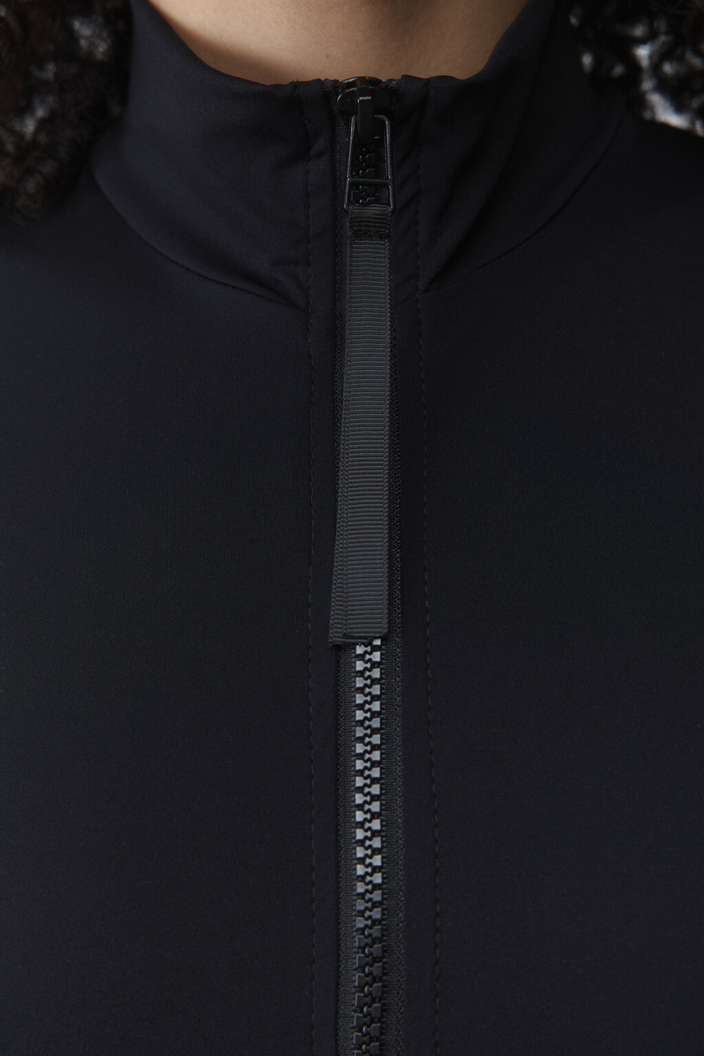 Боди облегающее с воротником на молнии - цвет черный - 5