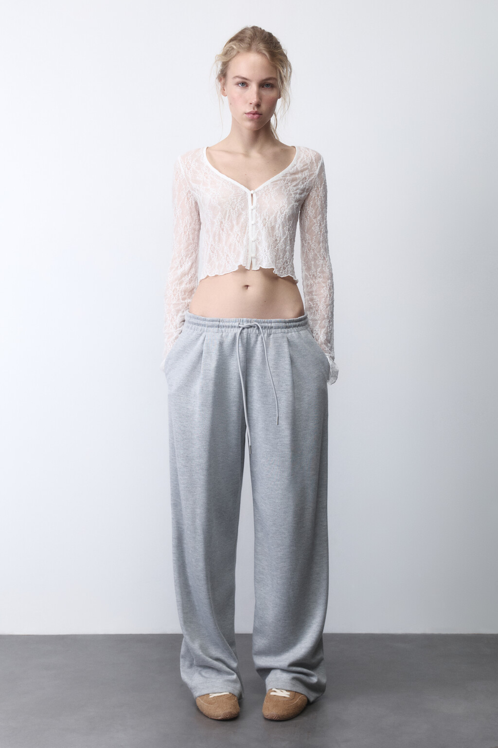 Лонгслив кружевной на пуговицах - цвет белый - 5