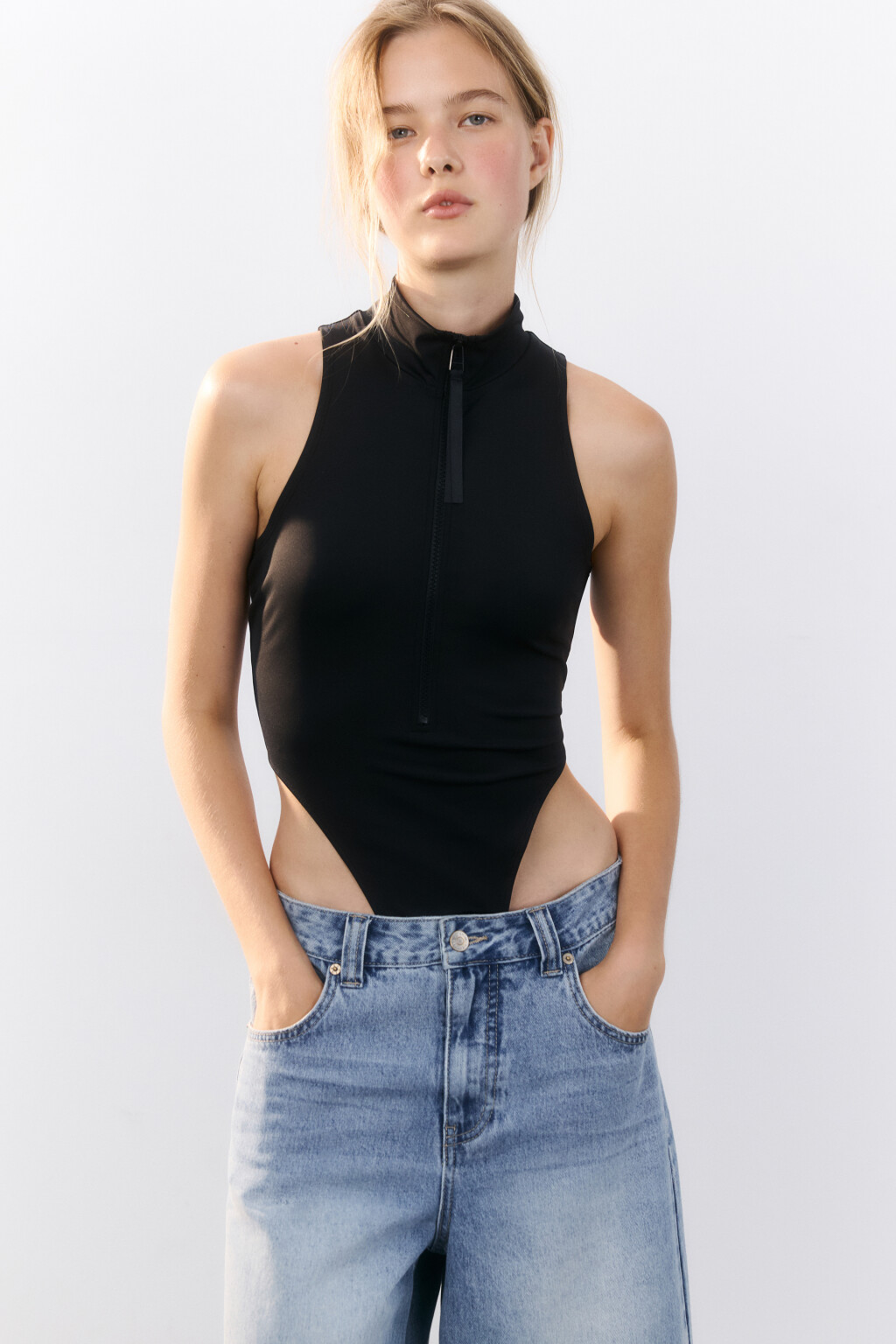 Боди с воротником на молнии - цвет черный - 1