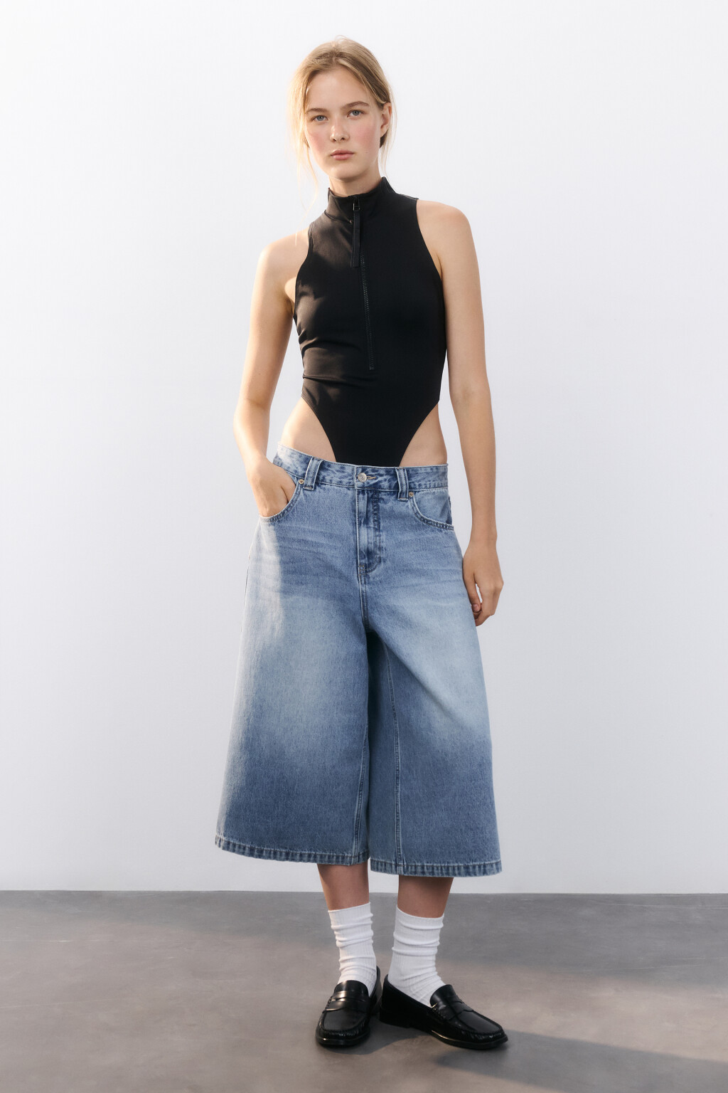 Боди с воротником на молнии - цвет черный - 4