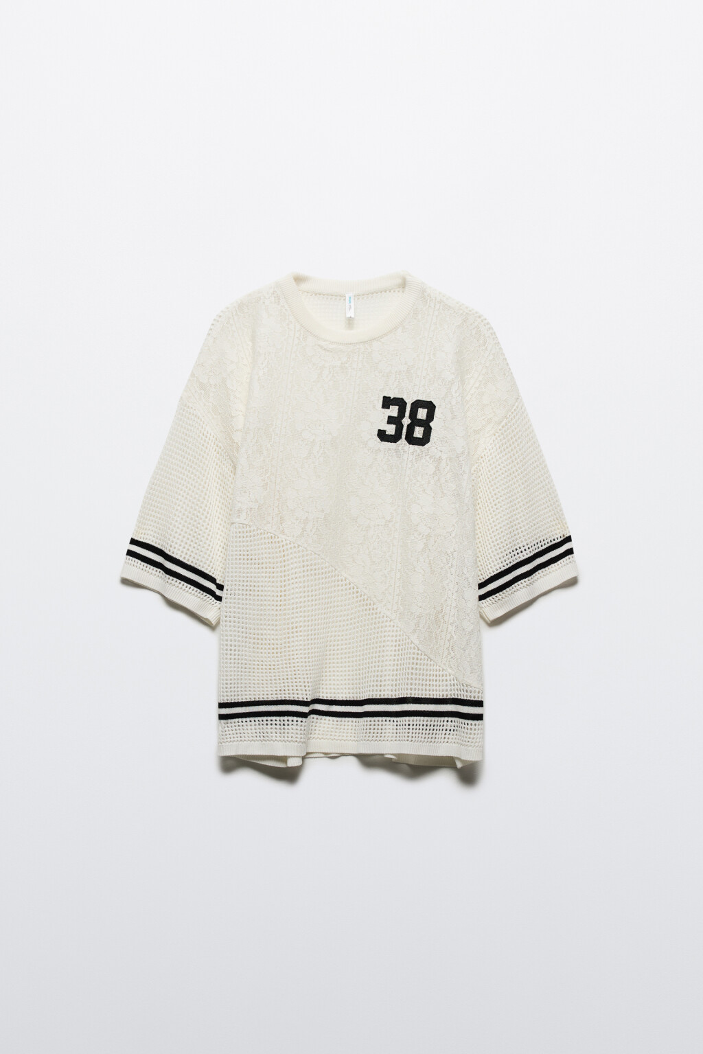 Джемпер oversize ажурный с кружевом - цвет молочный - 2