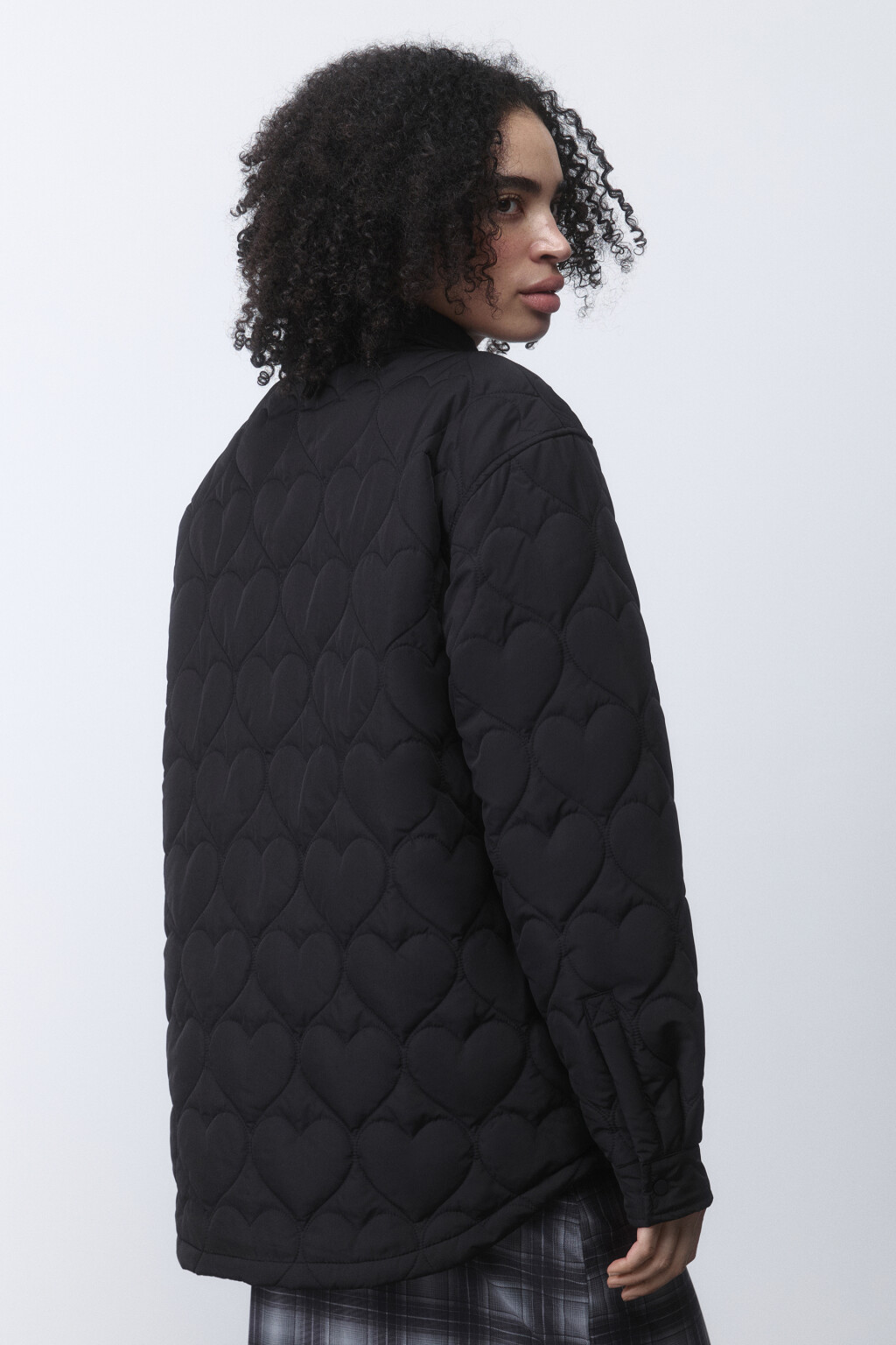 Куртка-рубашка стеганая в сердечко - цвет черный - 3