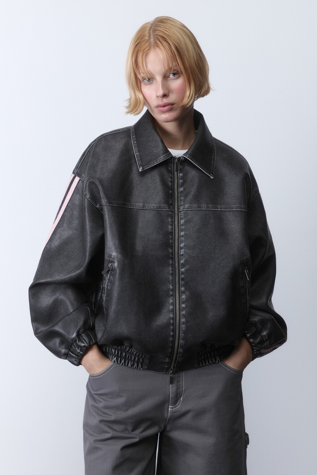 Куртка из искусственной кожи с состаренным эффектом - цвет черный - 2