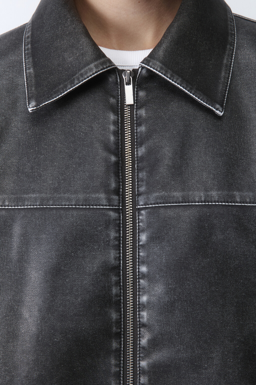 Куртка из искусственной кожи с состаренным эффектом - цвет черный - 5