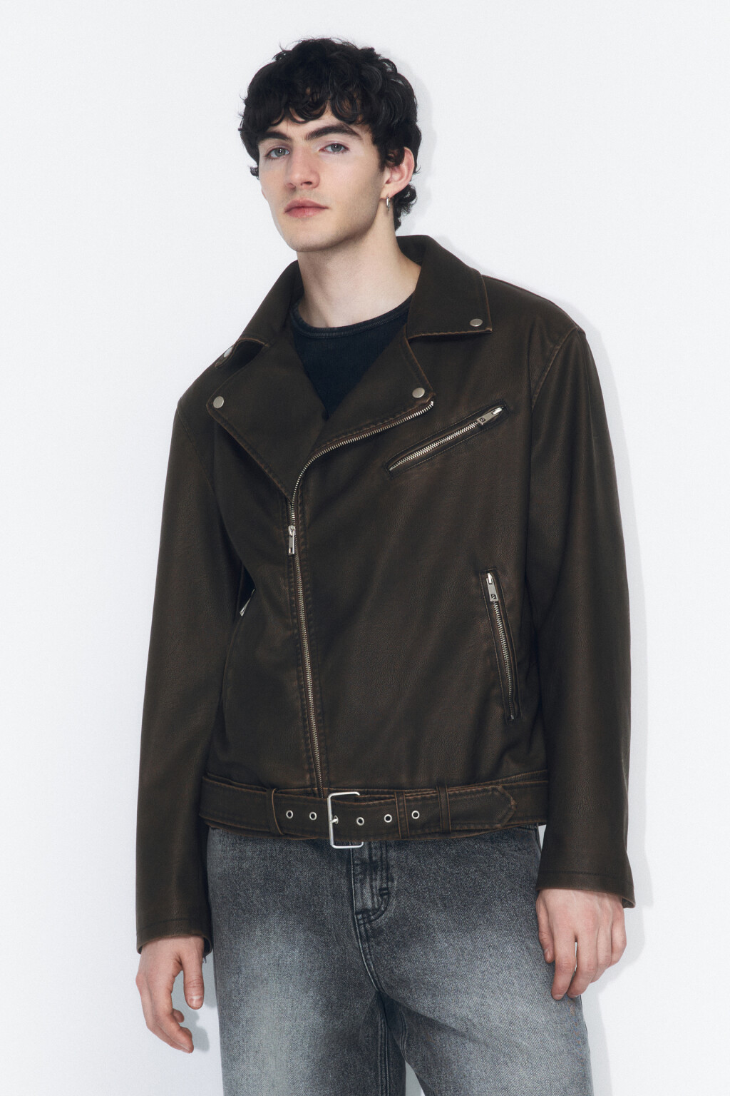 Куртка-косуха с ремнем и вареным эффектом - цвет коричневый - 2