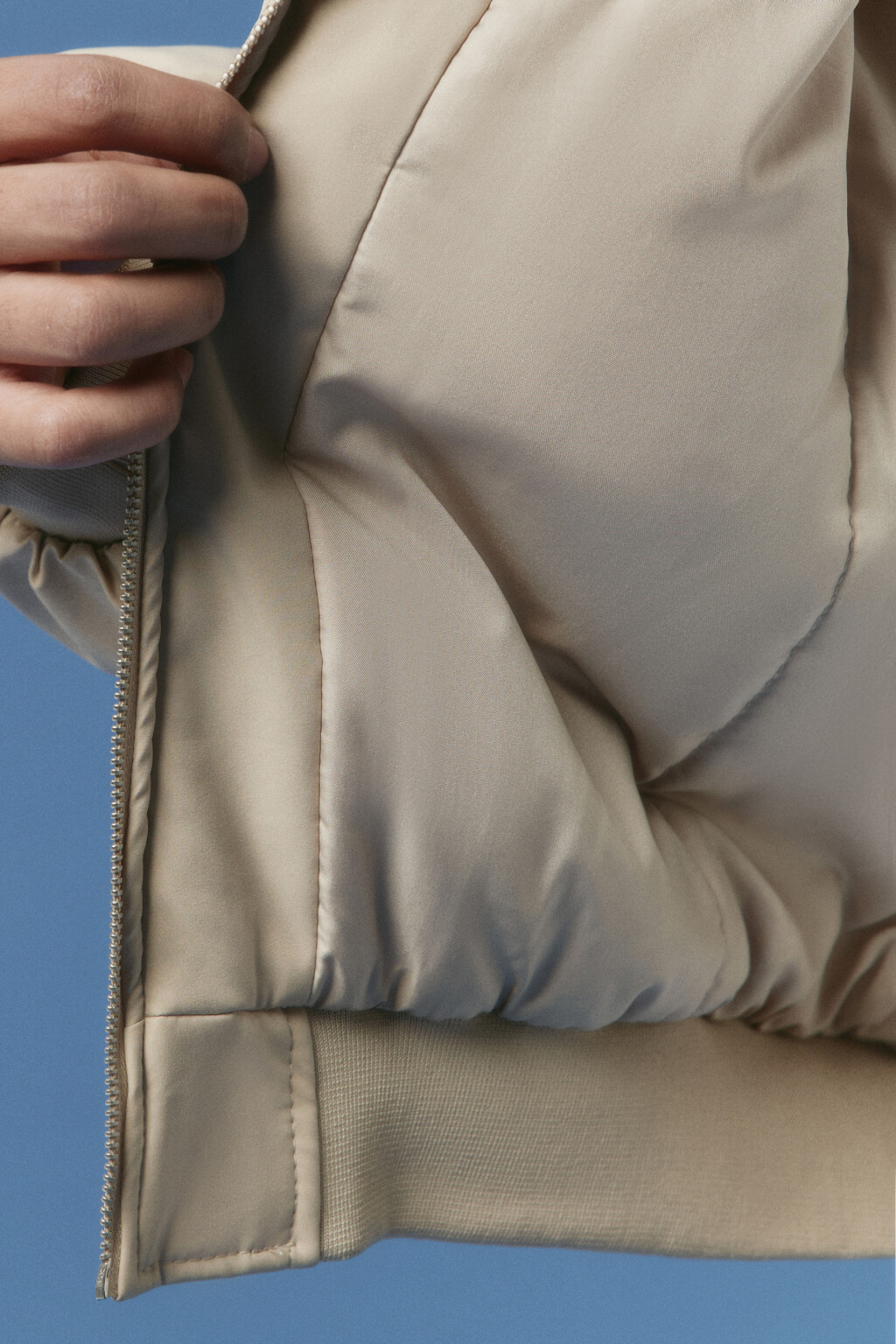 Куртка-бомбер короткая на утеплителе - цвет бежевый - 8