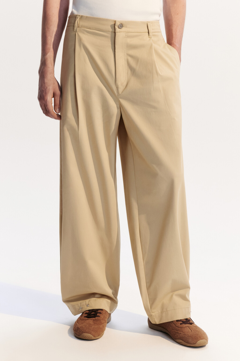 Брюки-бананы хлопковые широкие - цвет бежевый - 3