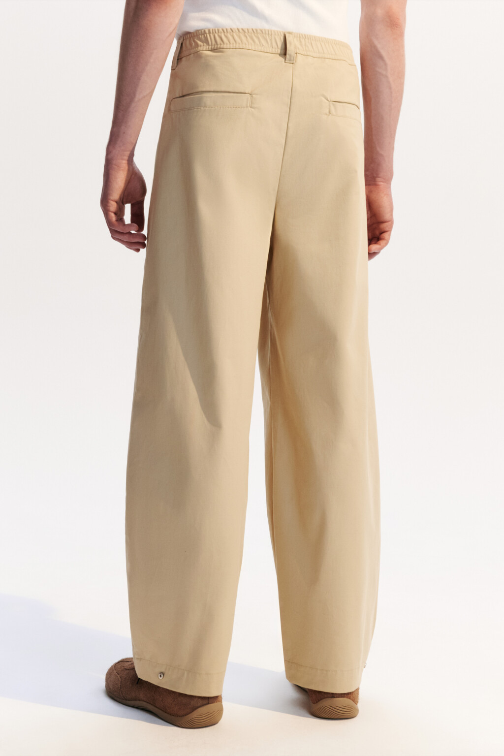 Брюки-бананы хлопковые широкие - цвет бежевый - 4