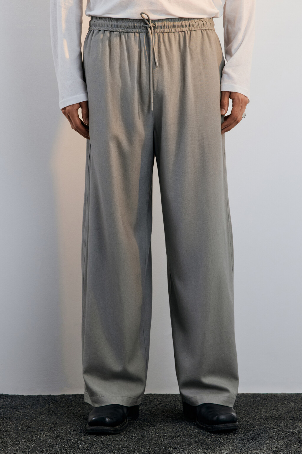 Брюки широкие льняные на завязках - цвет серый - 2