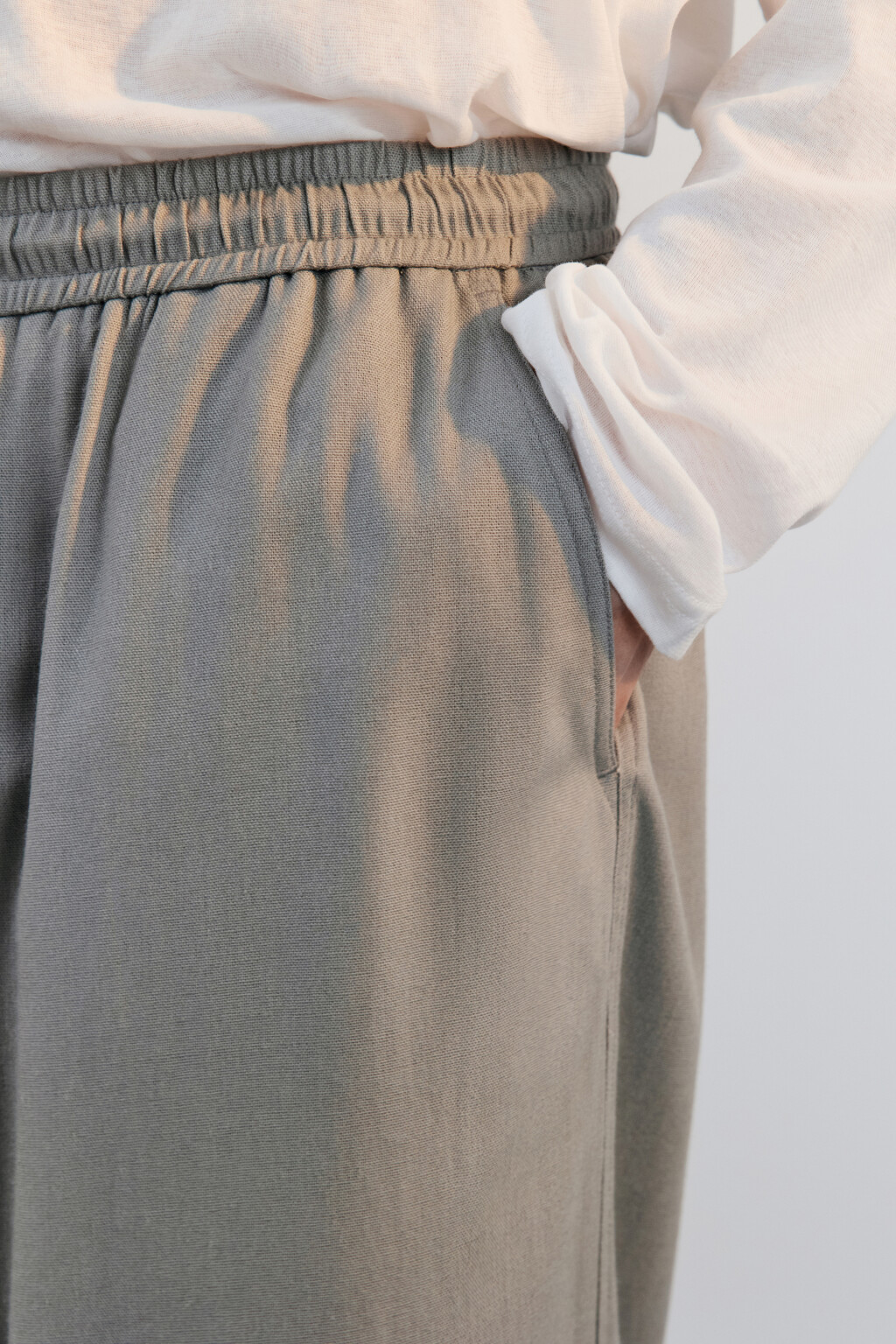 Брюки широкие льняные на завязках - цвет серый - 5