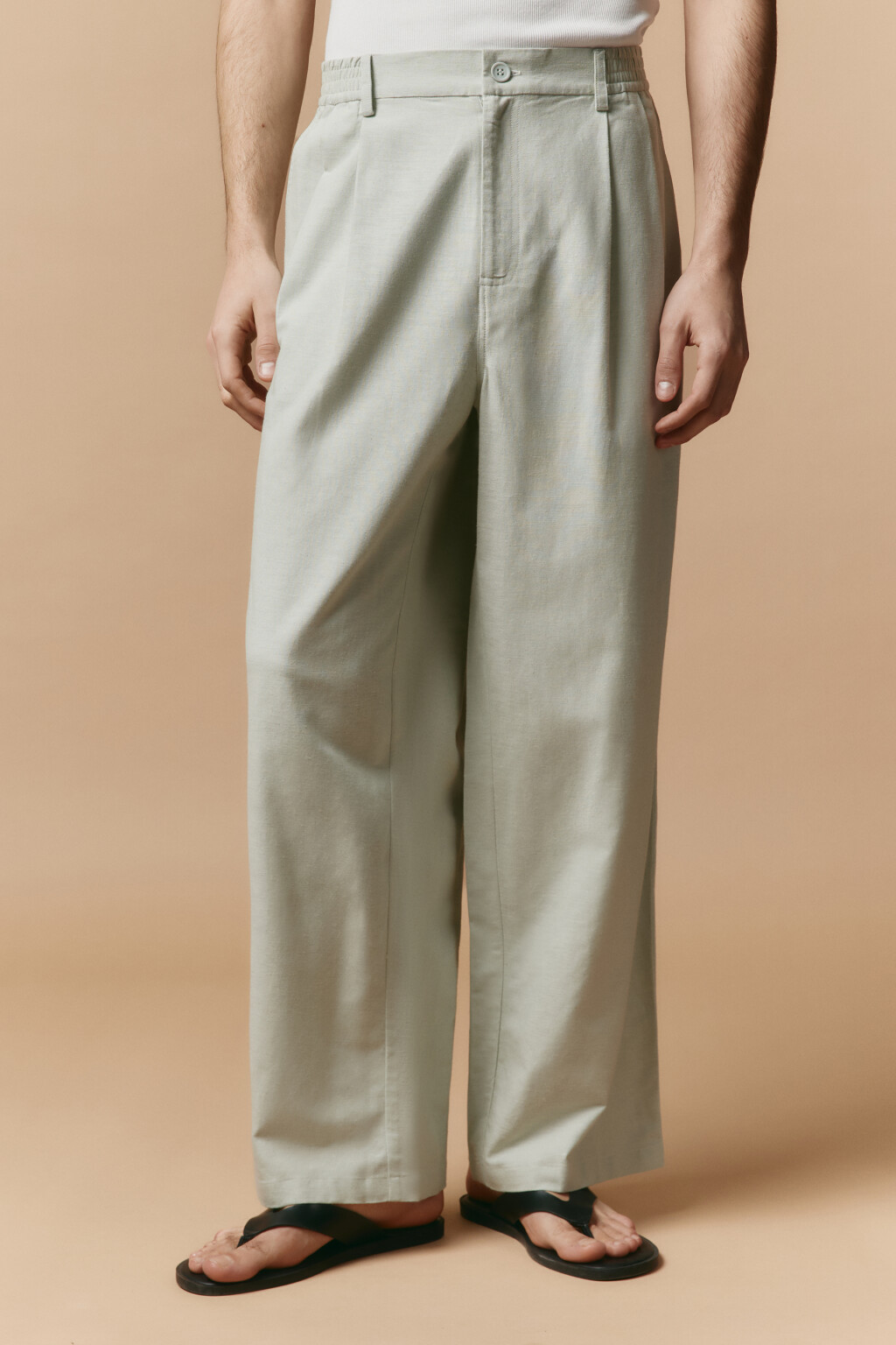 Брюки костюмные из льняной ткани - цвет зеленый - 2