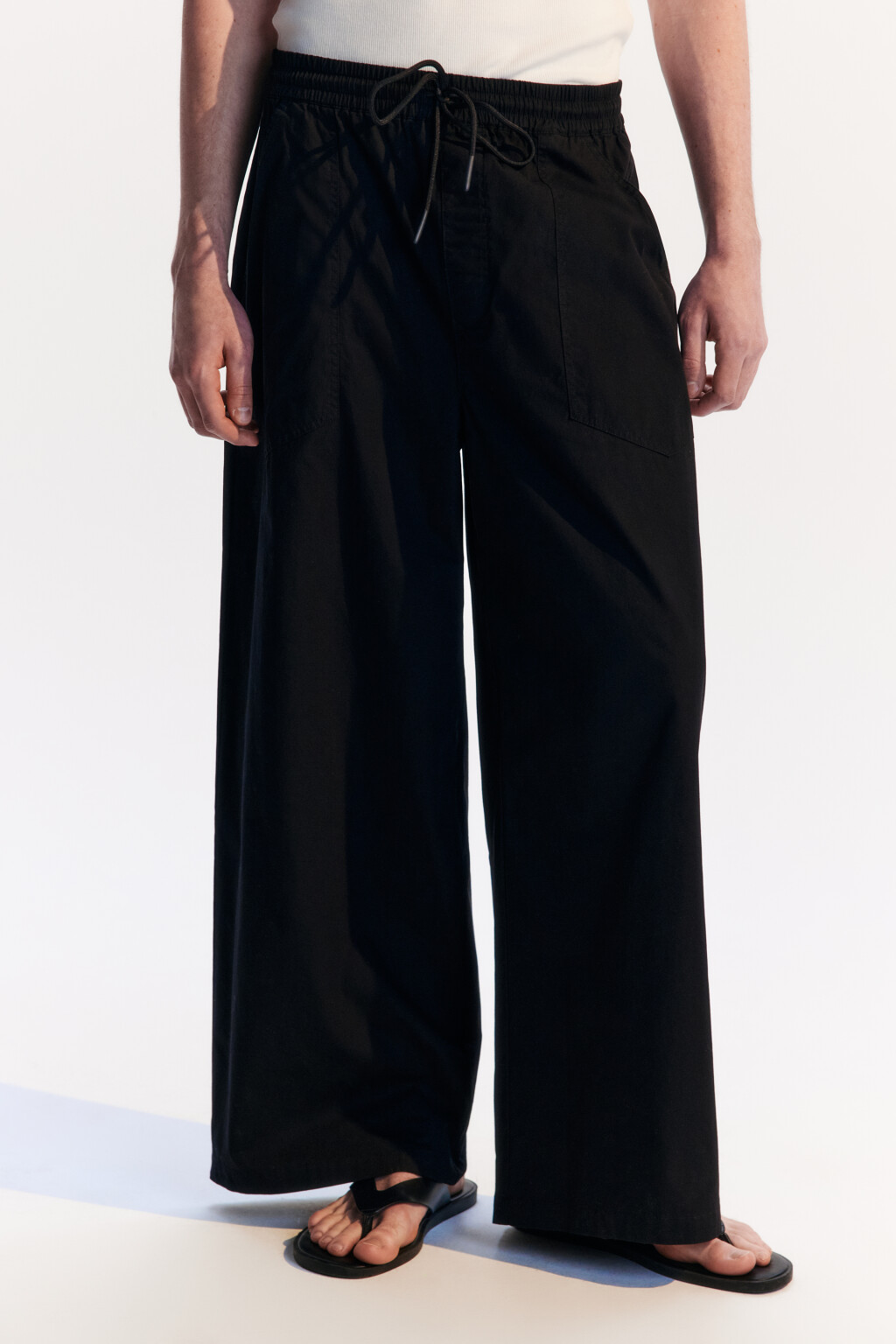Брюки хлопковые с накладными карманами - цвет черный - 3