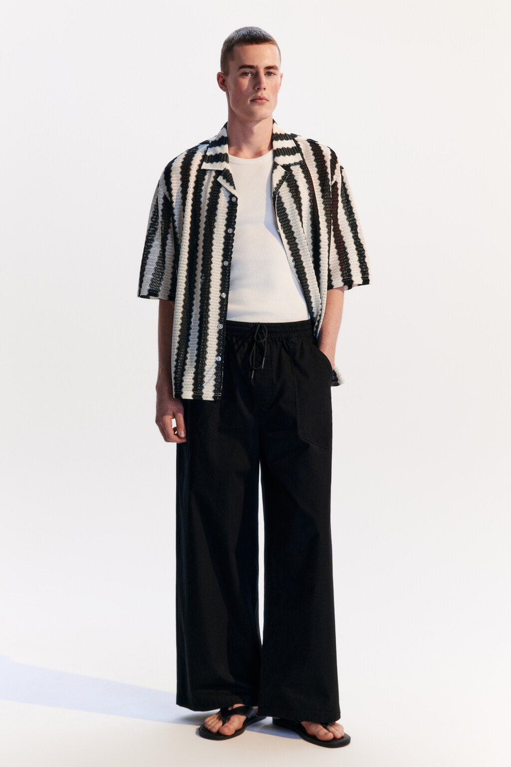 Брюки хлопковые с накладными карманами - цвет черный - 5