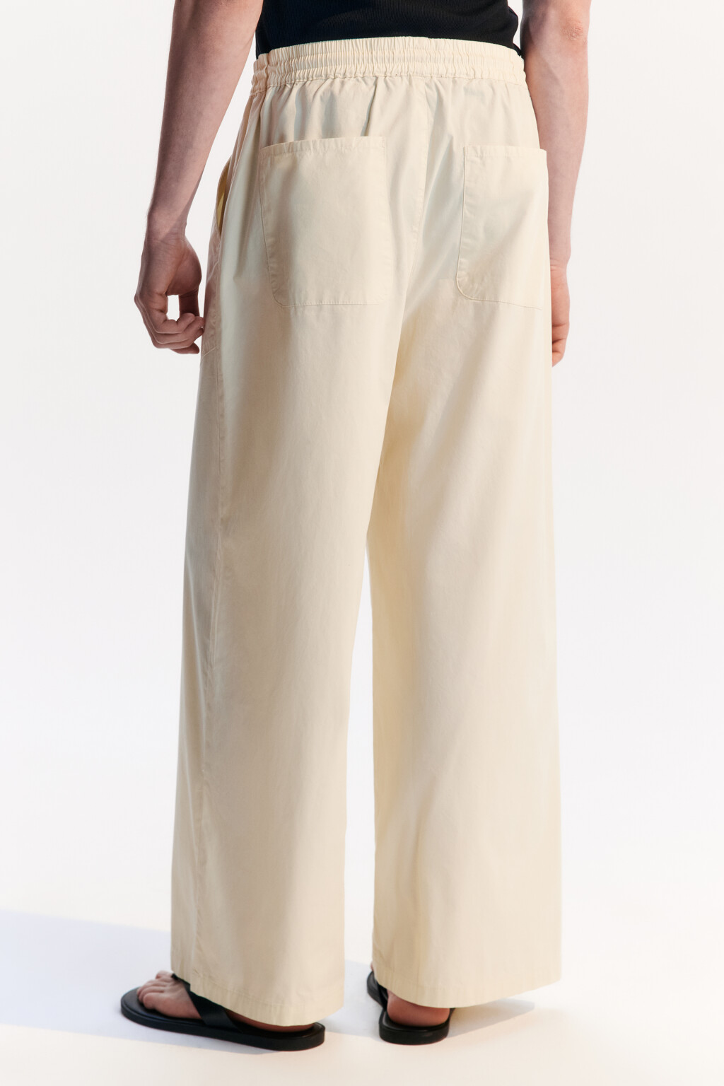 Брюки хлопковые с накладными карманами - цвет бежевый - 3