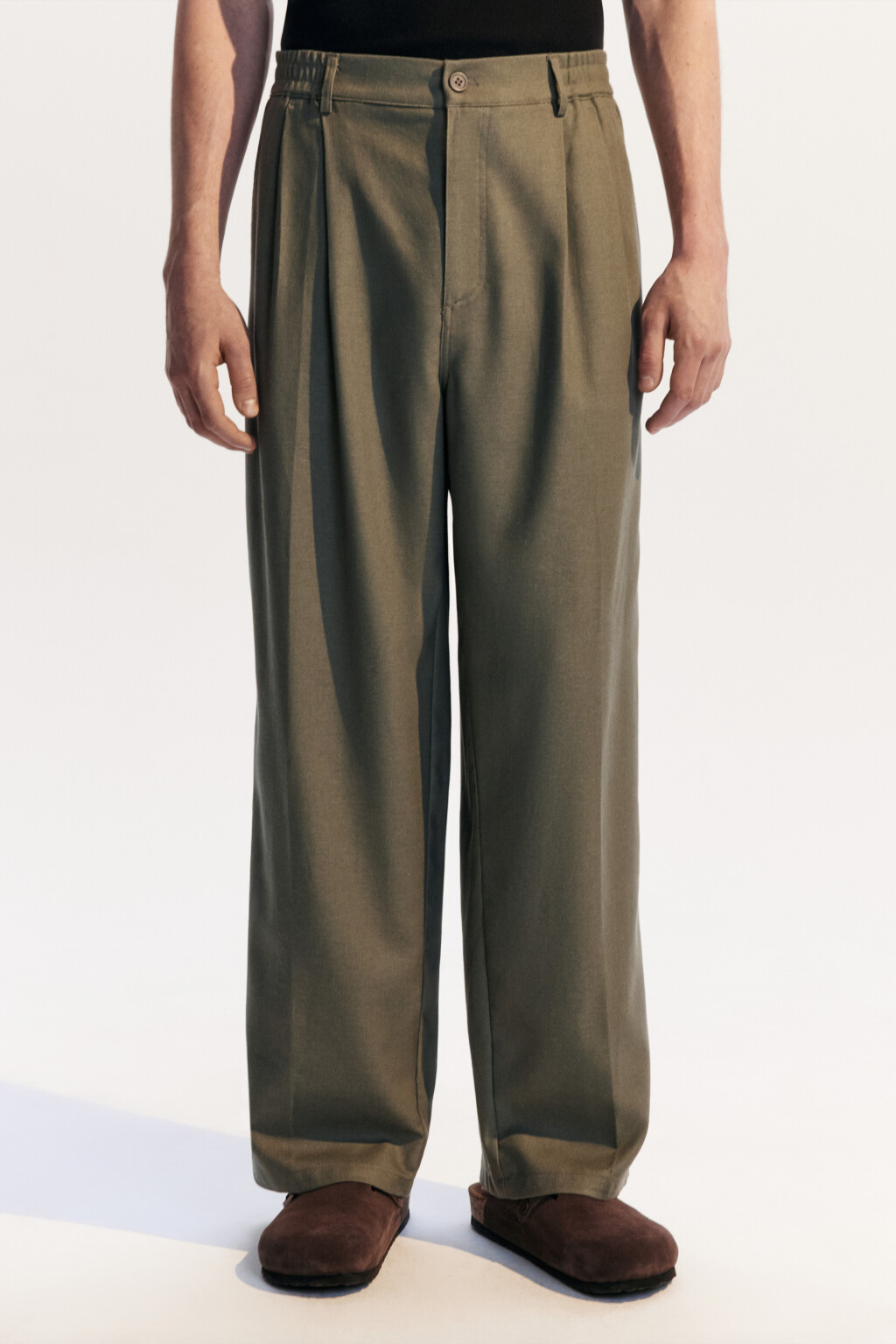 Брюки льняные с резинкой на поясе - цвет зеленый - 3