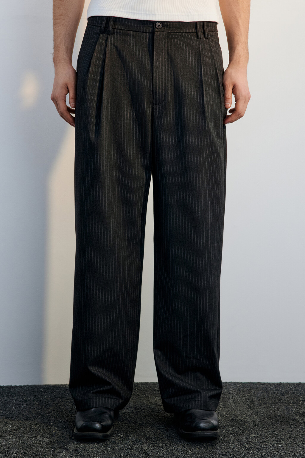Брюки широкие в полоску - цвет серый - 2